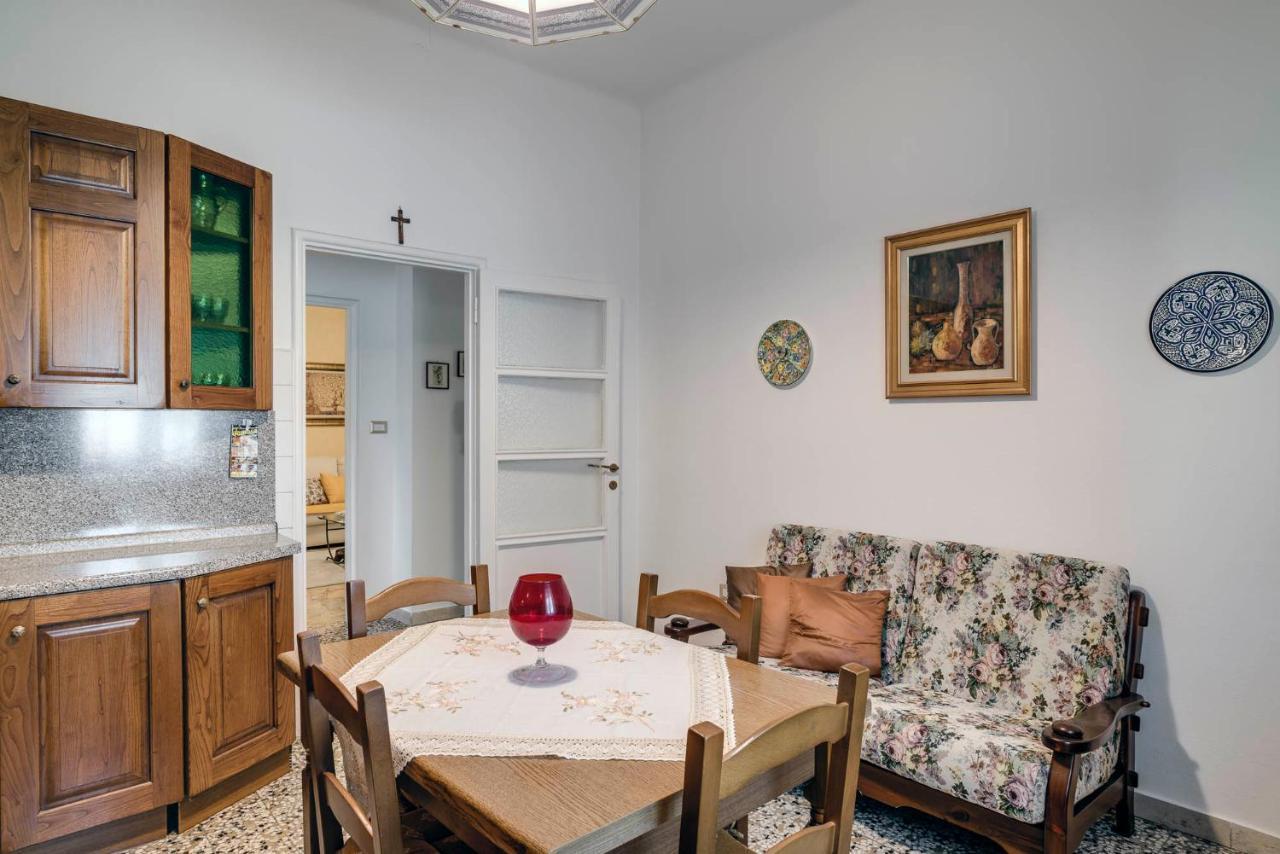 Sentirsi A Casa, Lontano Da Casa-Feel At Home Away From Home Caronno Pertusella Exterior photo